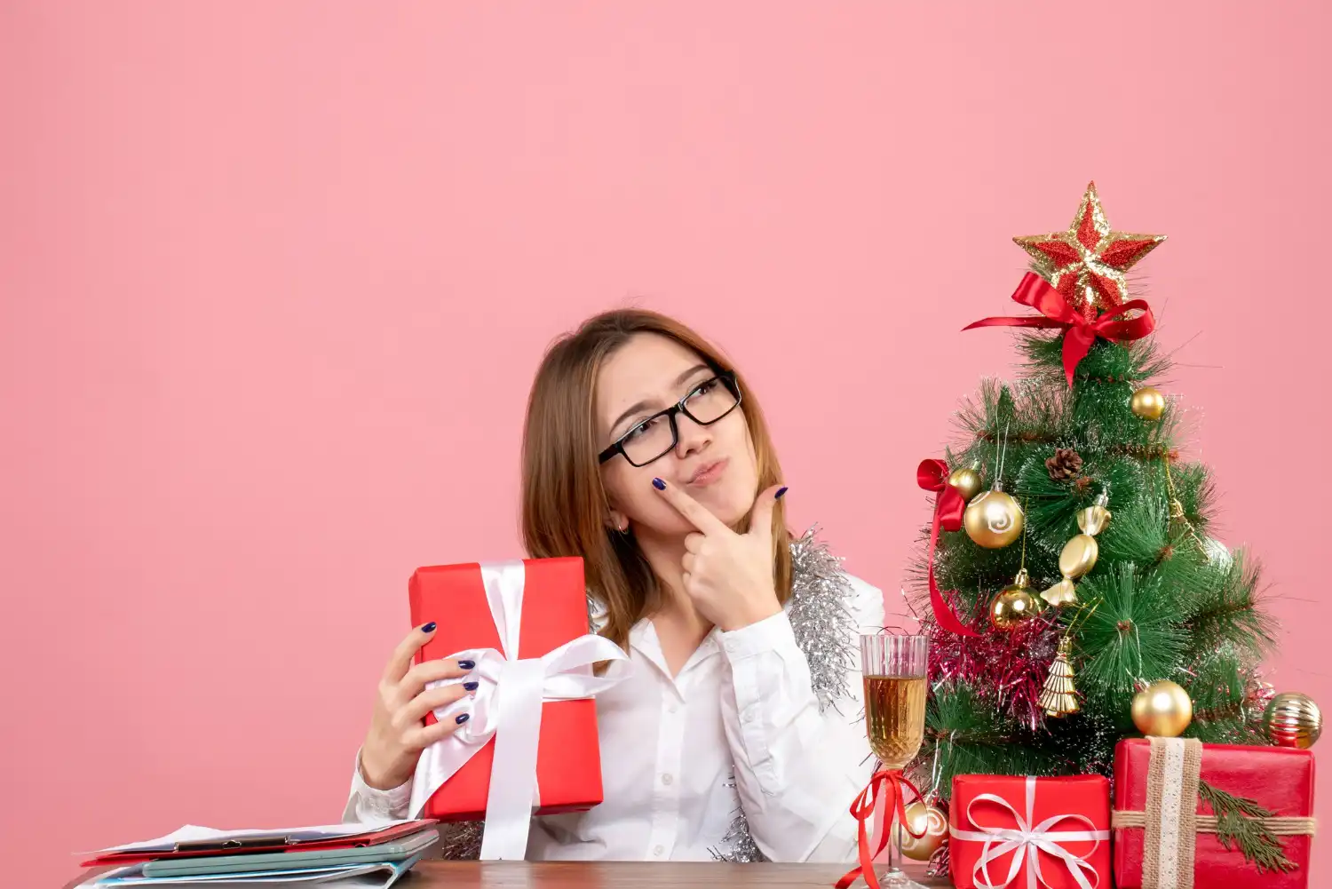 O Novo Perfil de Compras de Final de Ano: Menos Impulso, Mais Pesquisa e Personalização Via IA 